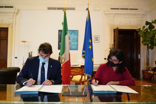 Vincenzo Lupattelli, Fabiana Dadone, foto https://www.giovani.gov.it/