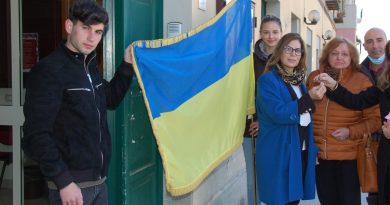 La consegna dei locali all'Unità di crisi Ucraina