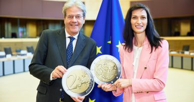 Paolo Gentiloni, Mariya Gabriel, foto Claudio Centonze European Union, 2022